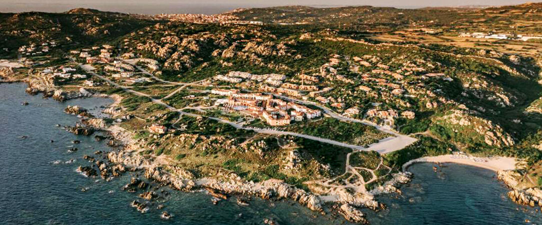 Mangia's Santa Teresa Resort ★★★★★ Jet Tours Signature - Adresse 5 étoiles entièrement rénovée au bord de la mer en Sardaigne. - Sardaigne, Italie