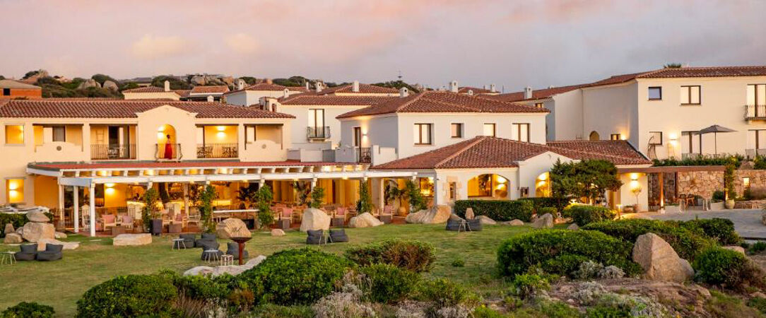 Mangia's Santa Teresa Resort ★★★★★ Jet Tours Signature - Adresse 5 étoiles entièrement rénovée au bord de la mer en Sardaigne. - Sardaigne, Italie