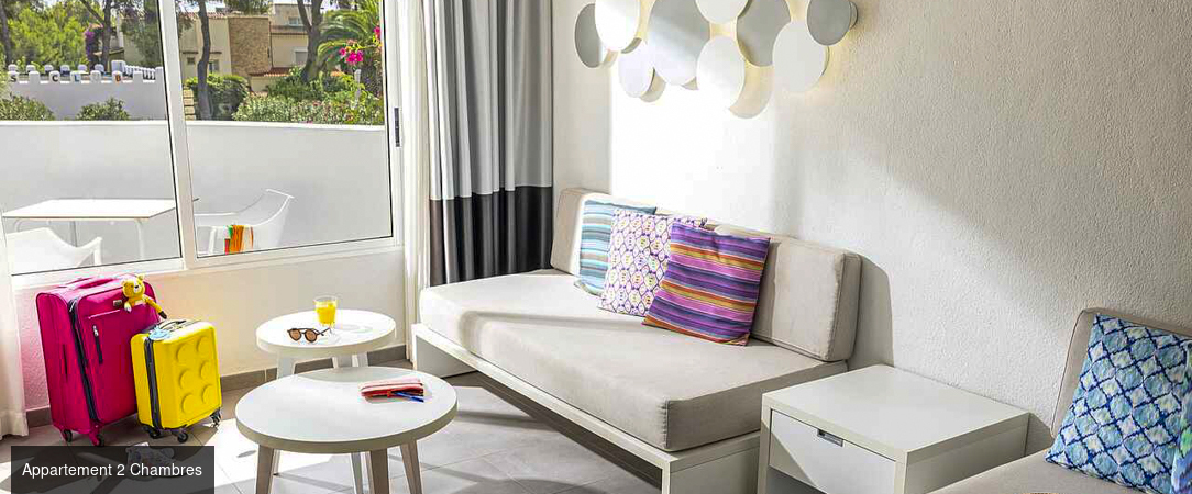 TUI Magic Life Cala Pada ★★★★ - Une parenthèse active et conviviale à Ibiza, au cœur d’une pinède face à la mer. - Ibiza, Espagne