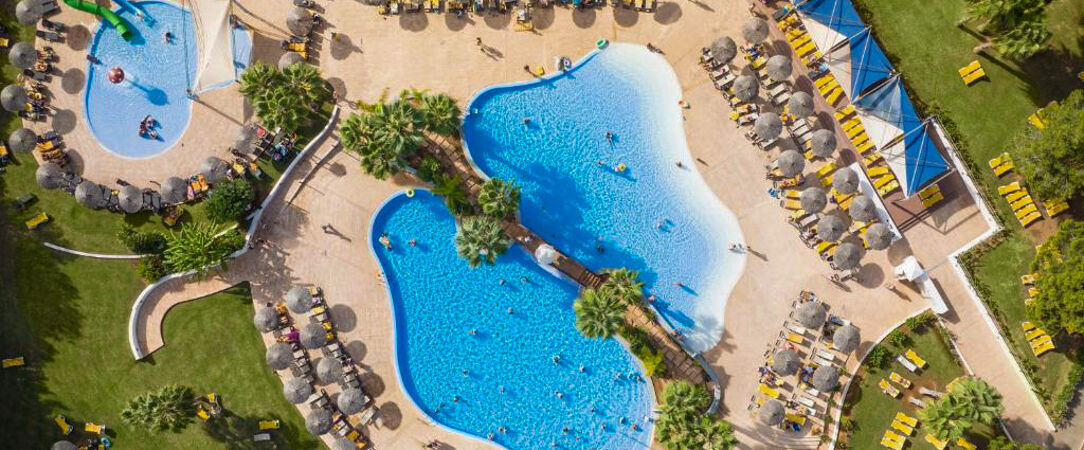 TUI Magic Life Cala Pada ★★★★ - Une parenthèse active et conviviale à Ibiza, au cœur d’une pinède face à la mer. - Ibiza, Espagne
