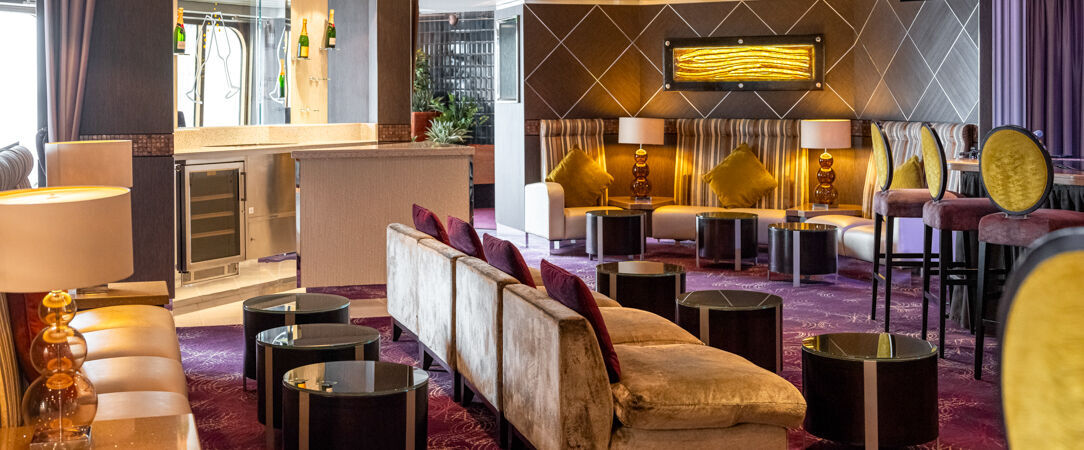 Croisière Odyssée tropicale : traversée transatlantique de Dunkerque à Pointe-à-Pitre - Croisière de 16 nuits : une traversée de l’Atlantique entre Europe, Açores et Caraïbes, à bord du Renaissance. - Atlantique & Caraïbes