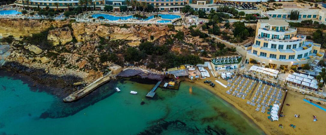 Radisson Blu Resort & Spa, Malta Golden Sands ★★★★★ - Douceur d’une baie maltaise & repos d’un hôtel cinq étoiles. - Malte
