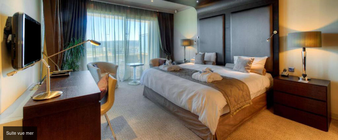 Radisson Blu Resort & Spa, Malta Golden Sands ★★★★★ - Douceur d’une baie maltaise & repos d’un hôtel cinq étoiles. - Malte