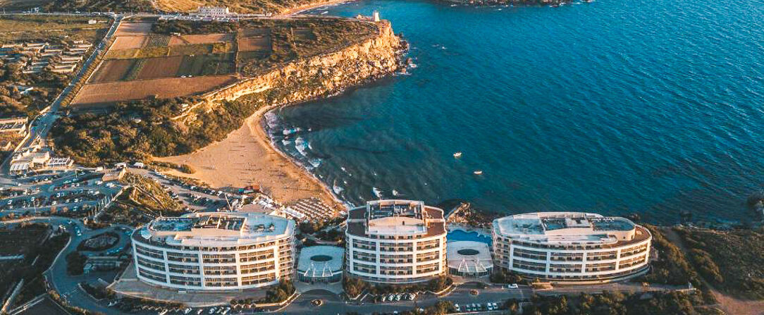 Radisson Blu Resort & Spa, Malta Golden Sands ★★★★★ - Douceur d’une baie maltaise & repos d’un hôtel cinq étoiles. - Malte