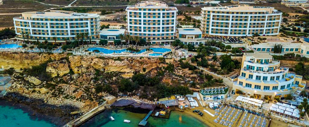 Radisson Blu Resort & Spa, Malta Golden Sands ★★★★★ - Douceur d’une baie maltaise & repos d’un hôtel cinq étoiles. - Malte