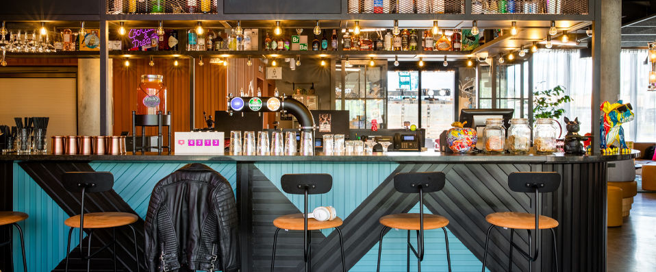 Moxy Bordeaux & La Cité du Vin - Un lieu tendance et convivial à Bordeaux. - Bordeaux, France