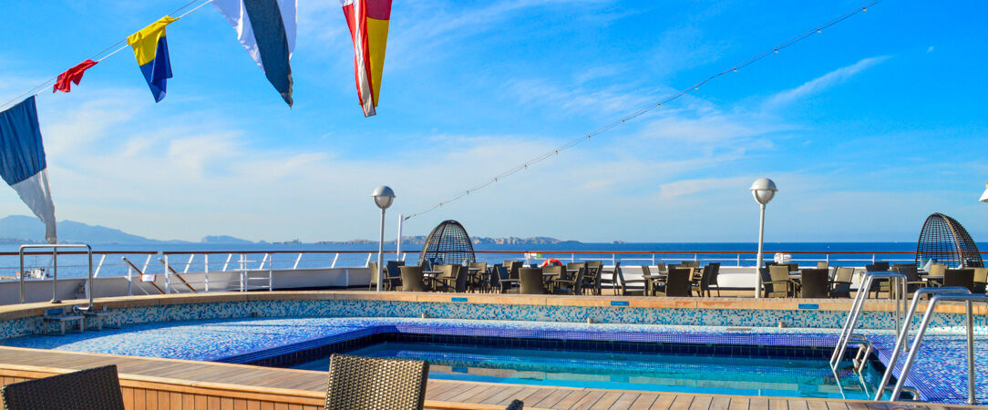 Croisière Parfums des Caraïbes - Croisière de 11 nuits au cœur des Caraïbes à bord du Renaissance, entre îles mythiques, eaux turquoise et escales culturelles. - Caraïbes – Antilles