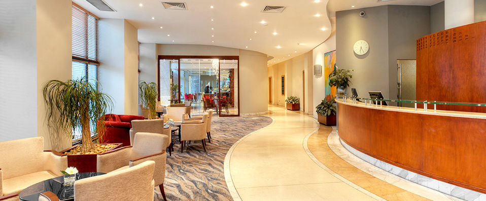 Marina Hotel Corinthia Beach Resort ★★★★ - Farniente & expérience luxueuse dans la perle méditerranéenne. - St Julian's, Malte