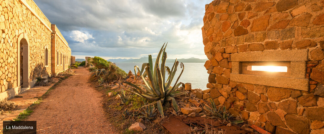 Sardaigne : côtes sauvages en liberté - Autotour de 7 nuits, une échappée entre mer émeraude, villages authentiques et panoramas grandioses de Sardaigne. - Italie : Sardaigne, Olbia & Alghero
