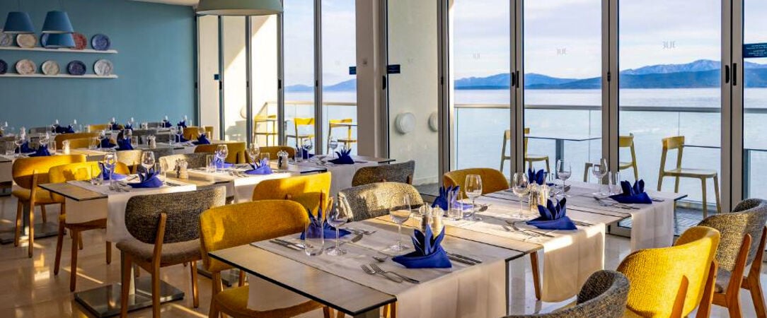 TUI BLUE Makarska ★★★★ - Adults Only 16+ - Un resort moderne et tranquille face à l'Adriatique, dans l'un des cadres naturels les plus saisissants de la Croatie. - Makarska, Croatie