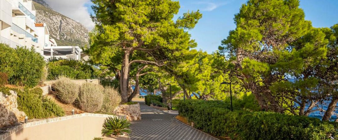 TUI BLUE Makarska ★★★★ - Adults Only 16+ - Un resort moderne et tranquille face à l'Adriatique, dans l'un des cadres naturels les plus saisissants de la Croatie. - Makarska, Croatie