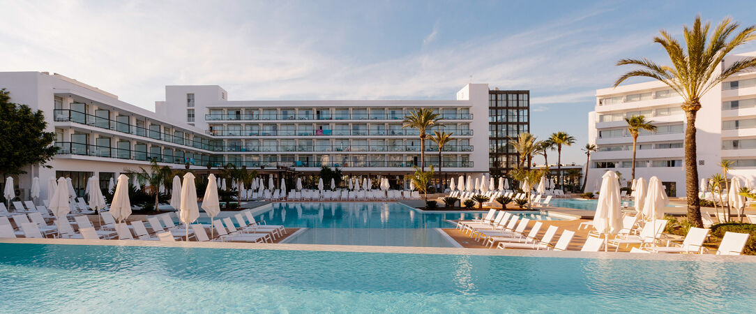 AluaSoul Ibiza ★★★★ - Adults Only +16 - Escapade adults only en demi-pension au cœur d'Ibiza, les pieds dans l'eau à Es Canar. - Ibiza, Espagne