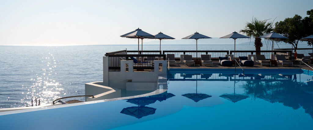 Aquila Elounda Village ★★★★★ Jet Tours Signature - Adults Only 16+ - Évasion dans la baie de Mirabello, dans la douceur crétoise et toute la sérénité d’un Adults Only. - Crète, Grèce