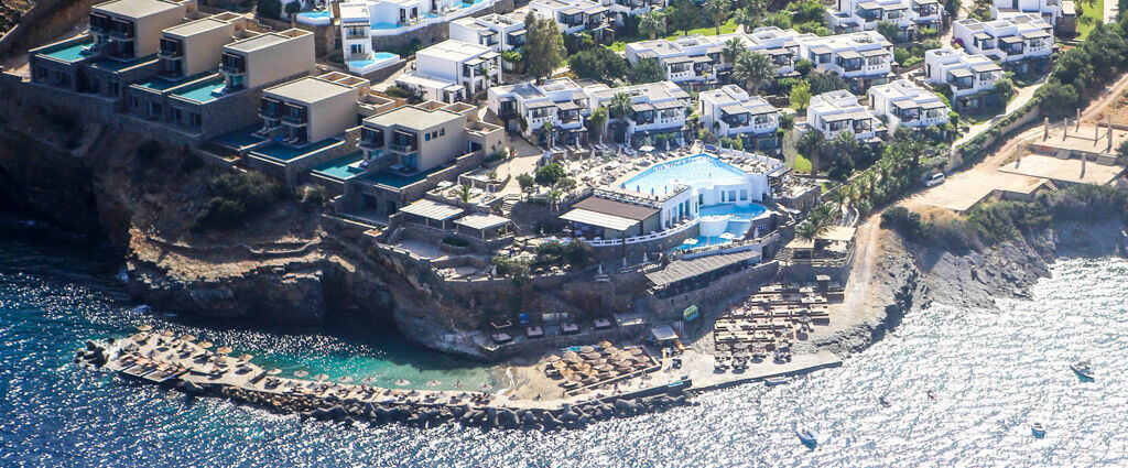 Aquila Elounda Village ★★★★★ Jet Tours Signature - Adults Only 16+ - Évasion dans la baie de Mirabello, dans la douceur crétoise et toute la sérénité d’un Adults Only. - Crète, Grèce