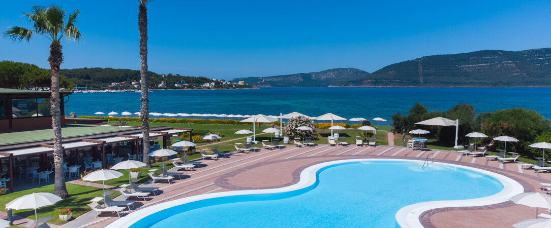 Hotel Corte Rosada Affiliated by Meliá ★★★★ Jet tours Signature - Adults Only 16+ - Une escapade entre adultes dans la pinède sarde de Porto Conte, entre eaux marines protégées et Spa aux fragrances de Sardaigne. - Sardaigne, Italie