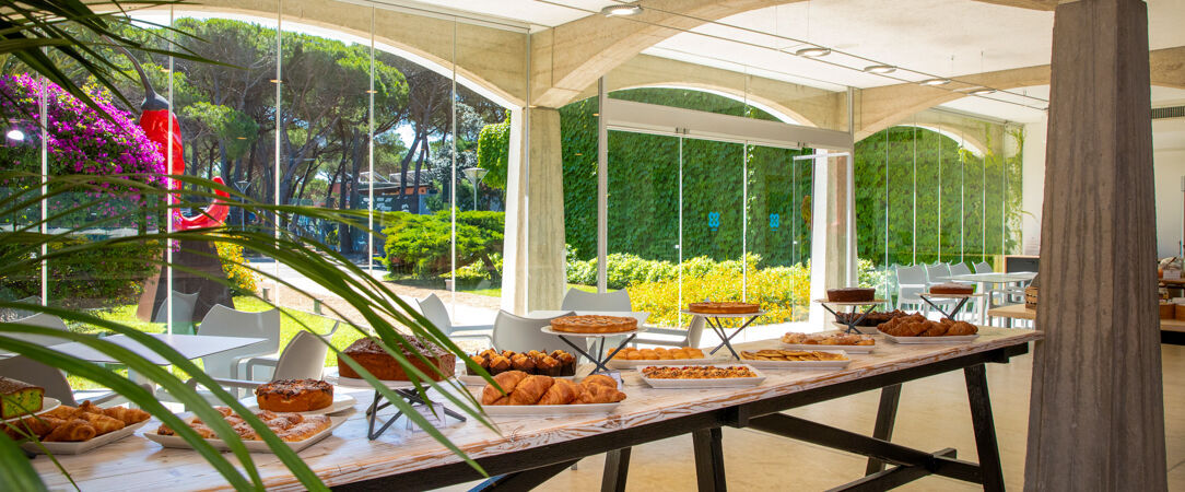 Hotel Corte Rosada Affiliated by Meliá ★★★★ Jet tours Signature - Adults Only 16+ - Une escapade entre adultes dans la pinède sarde de Porto Conte, entre eaux marines protégées et Spa aux fragrances de Sardaigne. - Sardaigne, Italie