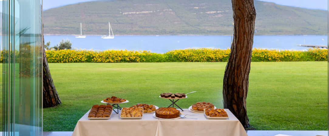 Hotel Corte Rosada Affiliated by Meliá ★★★★ Jet tours Signature - Adults Only 16+ - Une escapade entre adultes dans la pinède sarde de Porto Conte, entre eaux marines protégées et Spa aux fragrances de Sardaigne. - Sardaigne, Italie