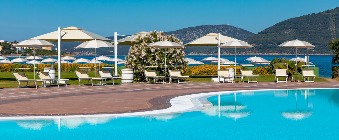 Hotel Corte Rosada Affiliated by Meliá ★★★★ Jet tours Signature - Adults Only 16+ - Une escapade entre adultes dans la pinède sarde de Porto Conte, entre eaux marines protégées et Spa aux fragrances de Sardaigne. - Sardaigne, Italie