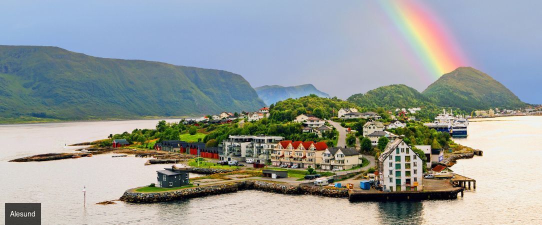 La vie est un long Fjord tranquille - Circuit groupé de 7 nuits à travers les plus beaux fjords de Norvège, de la Route des Trolls au Geirangerfjord classé à l'UNESCO, avec guide francophone tout au long du voyage. - Norvège : de Oslo à Lillehammer, Ålesund, Bergen