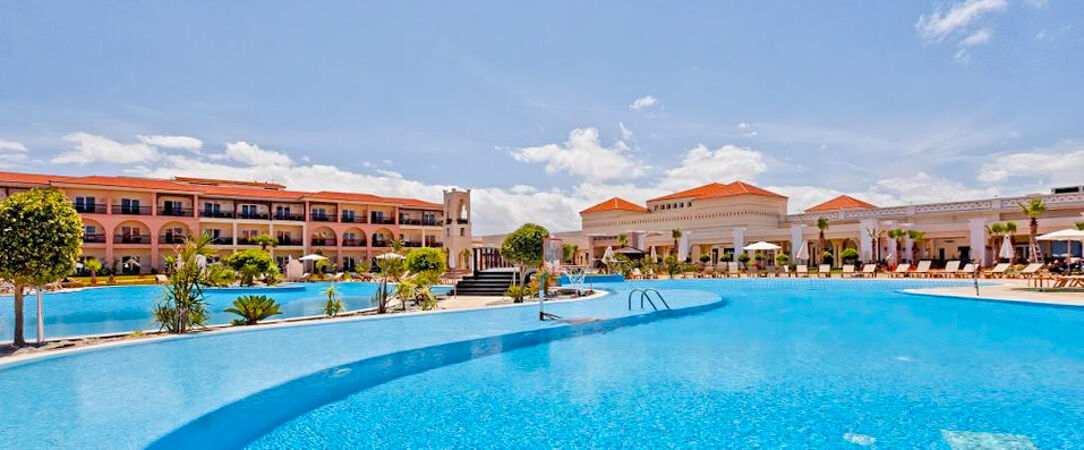 Be Live Collection Saïdia - Ôclub Experience ★★★★★ - L’esprit des vacances au bord de l’eau entre plages dorées, hospitalité marocaine et atmosphère Ôclub. - Saïdia, Maroc
