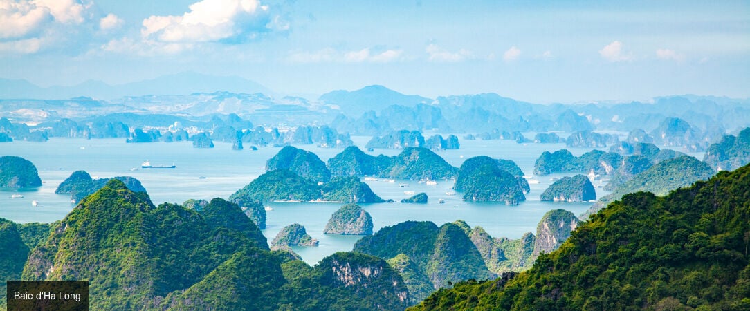 Sublime échappée culturelle avec séjour balnéaire - Circuit privatif de 9, 11 ou 14 nuits à la découverte des trésors du Vietnam, de l'effervescence de Saïgon à la magie de la baie d'Ha Long. - Vietnam