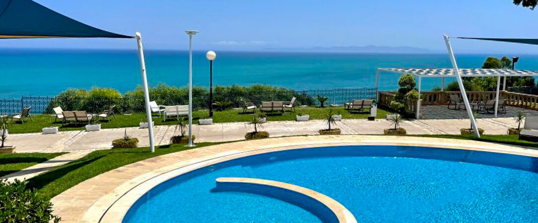 Golden Carthage & Residence Tunis ★★★★★ - Une adresse 5 étoiles perchée sur les collines de Gammarth avec de belles vues sur la baie de Tunis. - Tunis, Tunisie