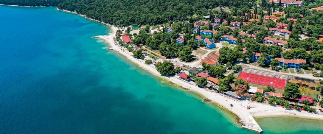 Club Coralia Appartements Medena ★★★★ - Une escapade conviviale parfaite pour découvrir les trésors de la côte dalmate. - Split, Croatie