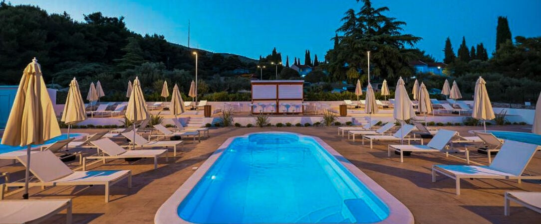 Club Coralia Appartements Medena ★★★★ - Une escapade conviviale parfaite pour découvrir les trésors de la côte dalmate. - Split, Croatie