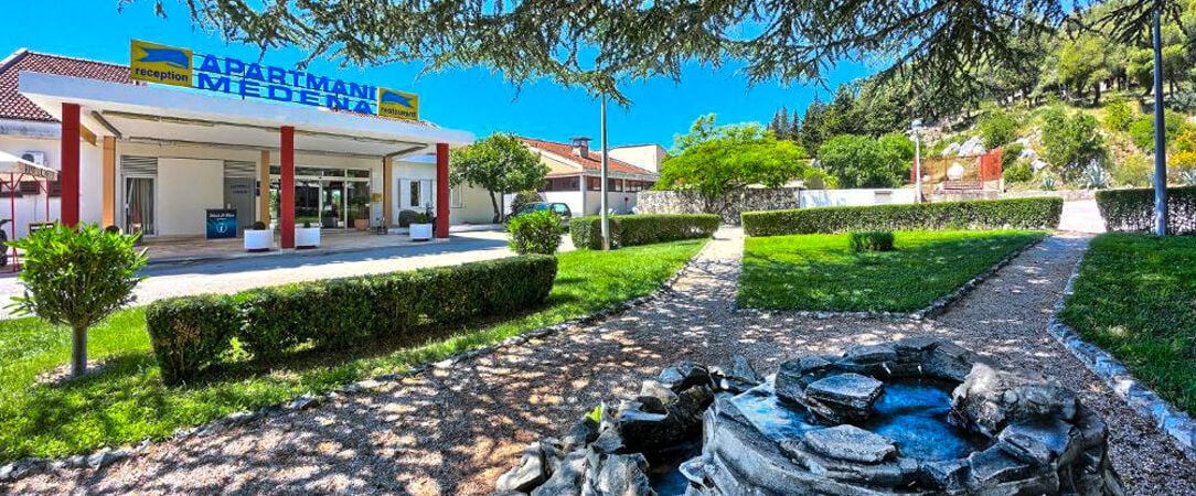 Club Coralia Appartements Medena ★★★★ - Une escapade conviviale parfaite pour découvrir les trésors de la côte dalmate. - Split, Croatie