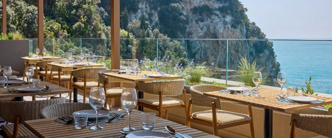 Alkyna Lifestyle Beach Resort ★★★★ Jet tours Signature - Adults Only 16+ - Un refuge adults only face aux eaux turquoise de Corfou, où l’élégance, le bien-être et la gastronomie s’accordent. - Corfou, Grèce