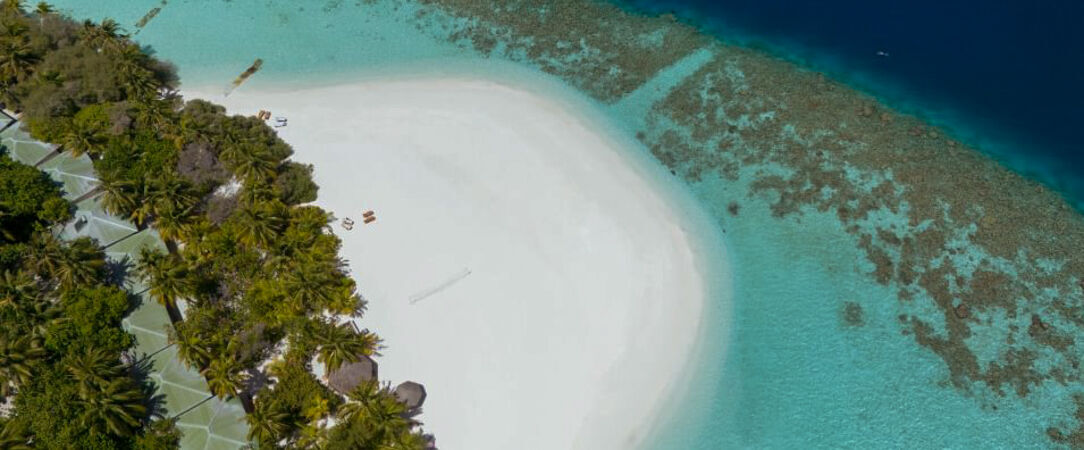 Eri Maldives ★★★★ - Une parenthèse maldivienne entre villas tropicales, récifs préservés et sérénité absolue. - Maldives