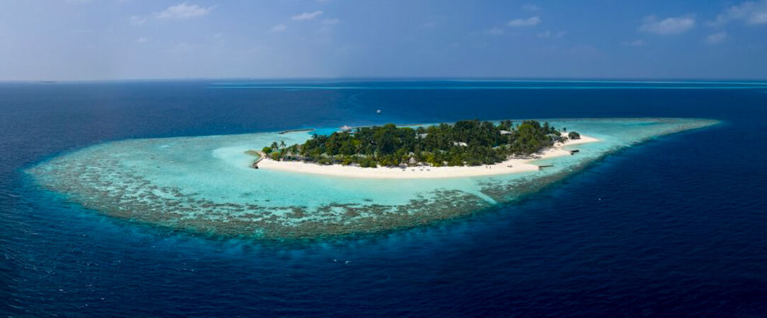 Eri Maldives ★★★★ - Une parenthèse maldivienne entre villas tropicales, récifs préservés et sérénité absolue. - Maldives
