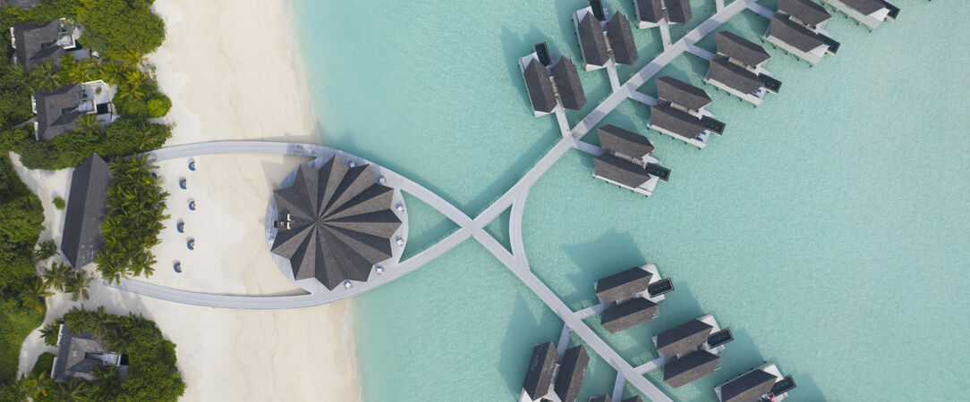 Movenpick Resort Kuredhivaru Maldives ★★★★★ - Votre villa de luxe sur un atoll de rêve. - Maldives