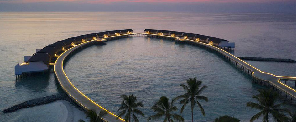 The Westin Maldives Miriandhoo Resort ★★★★★ - Un hôtel d'exception entouré par les récifs coralliens aux Maldives. - Maldives