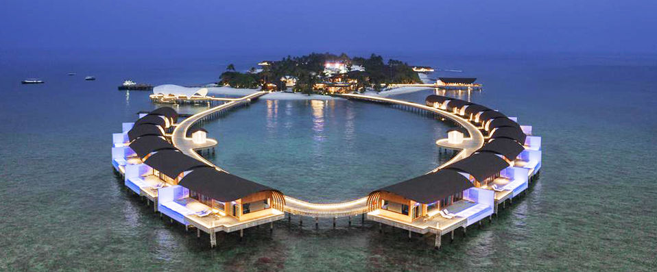 The Westin Maldives Miriandhoo Resort ★★★★★ - Un hôtel d’exception entouré par les récifs coralliens aux Maldives. - Maldives
