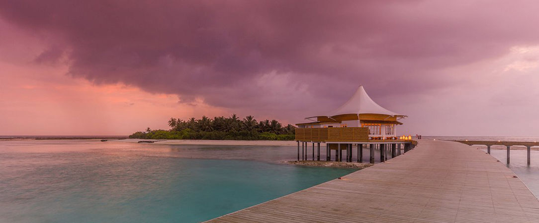Cinnamon Hakuraa Huraa Maldives ★★★★ - Un écrin insulaire de confort entre lagons turquoise & ciels infinis aux Maldives. - Maldives