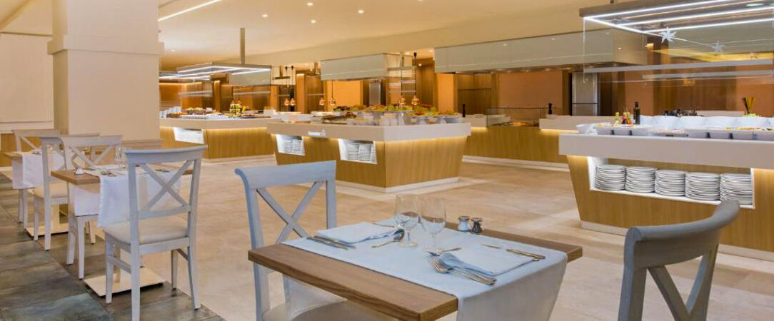 Iberostar Waves Málaga Playa ★★★★ - Un séjour balnéaire au cœur de l’Andalousie, tout près de Málaga, l'idéal pour profiter en famille. - Andalousie, Espagne